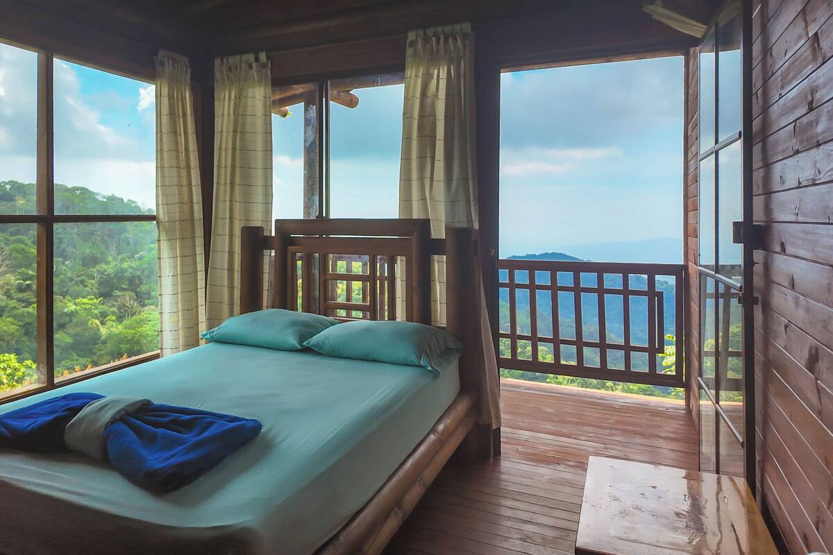 Superior Double Room | Bed sheets