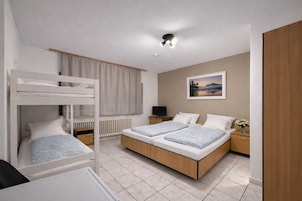 Classic Quadruple Room