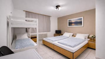 Classic Quadruple Room