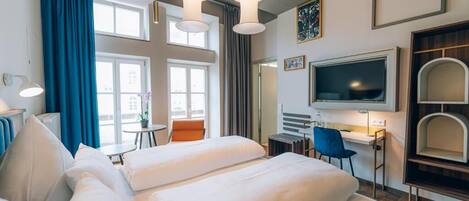 Quarto casal superior, sacada, vista para o pátio