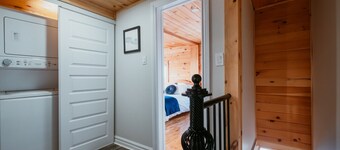 Signal Hill Lookout | 2 Bed 2 Bath | Harbour View