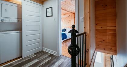 Signal Hill Lookout | 2 Bed 2 Bath | Harbour View