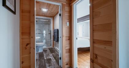 Signal Hill Lookout | 2 Bed 2 Bath | Harbour View
