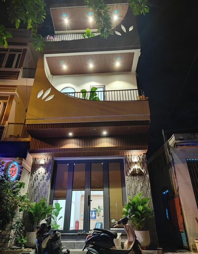 TP HOMe