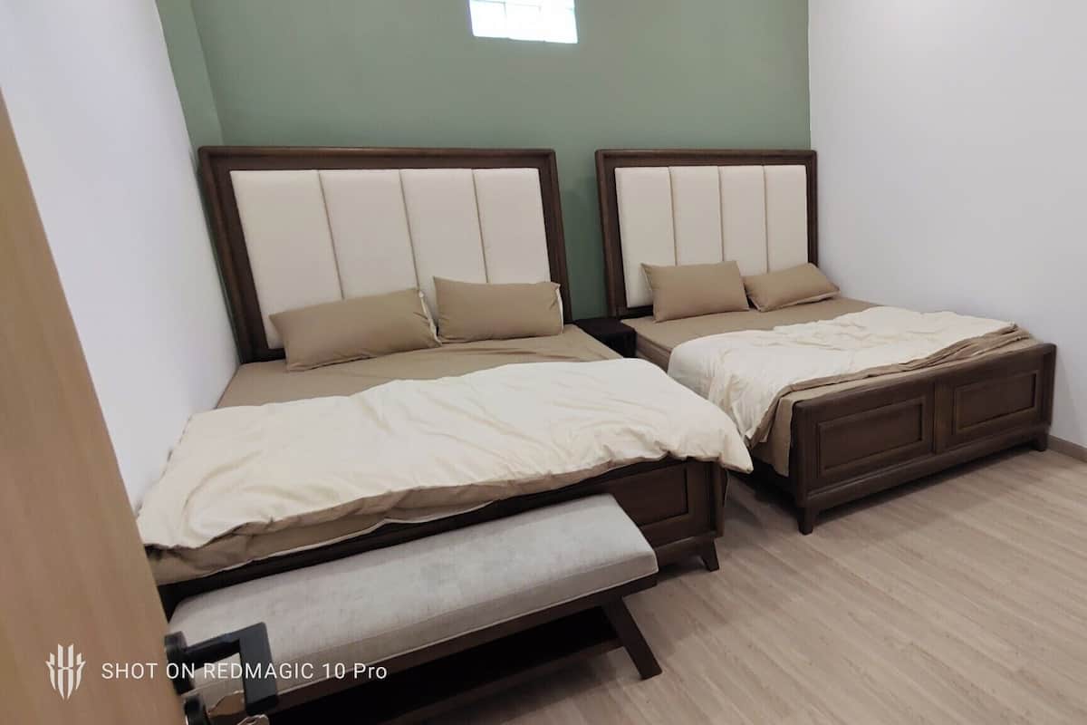 Standard Townhome, City View