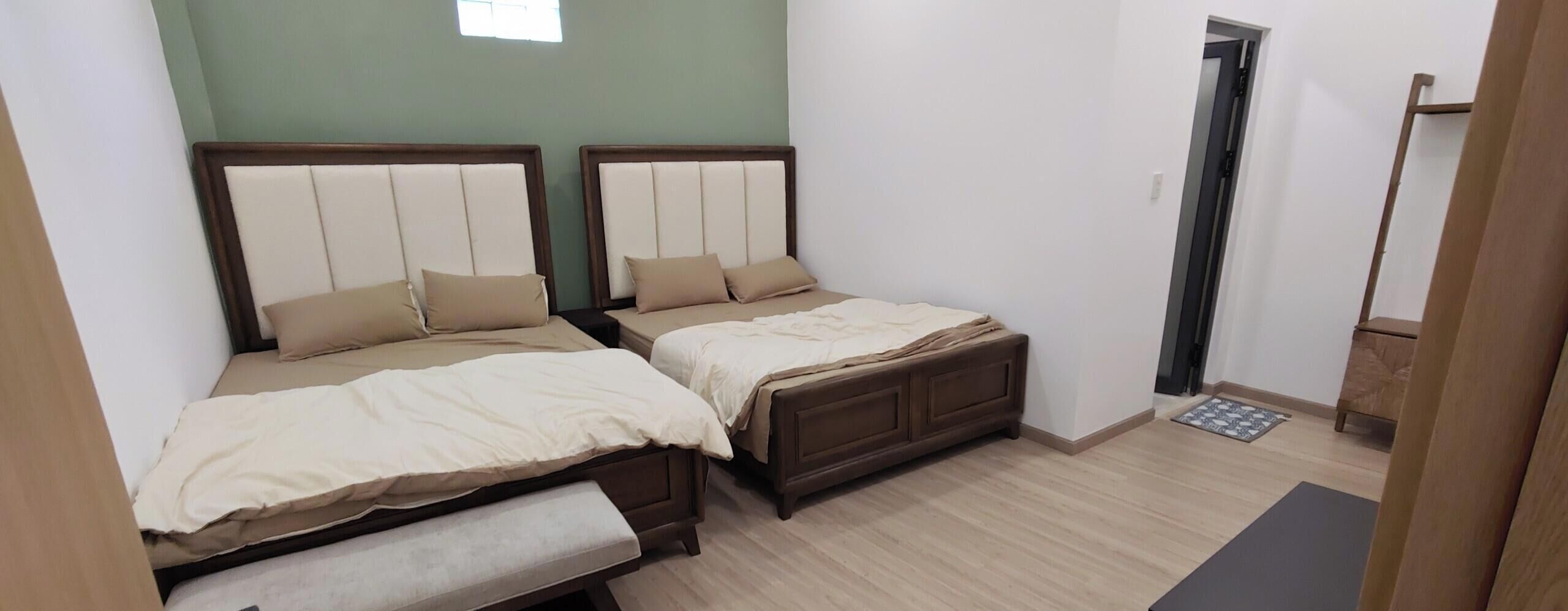 Standard Townhome, City View