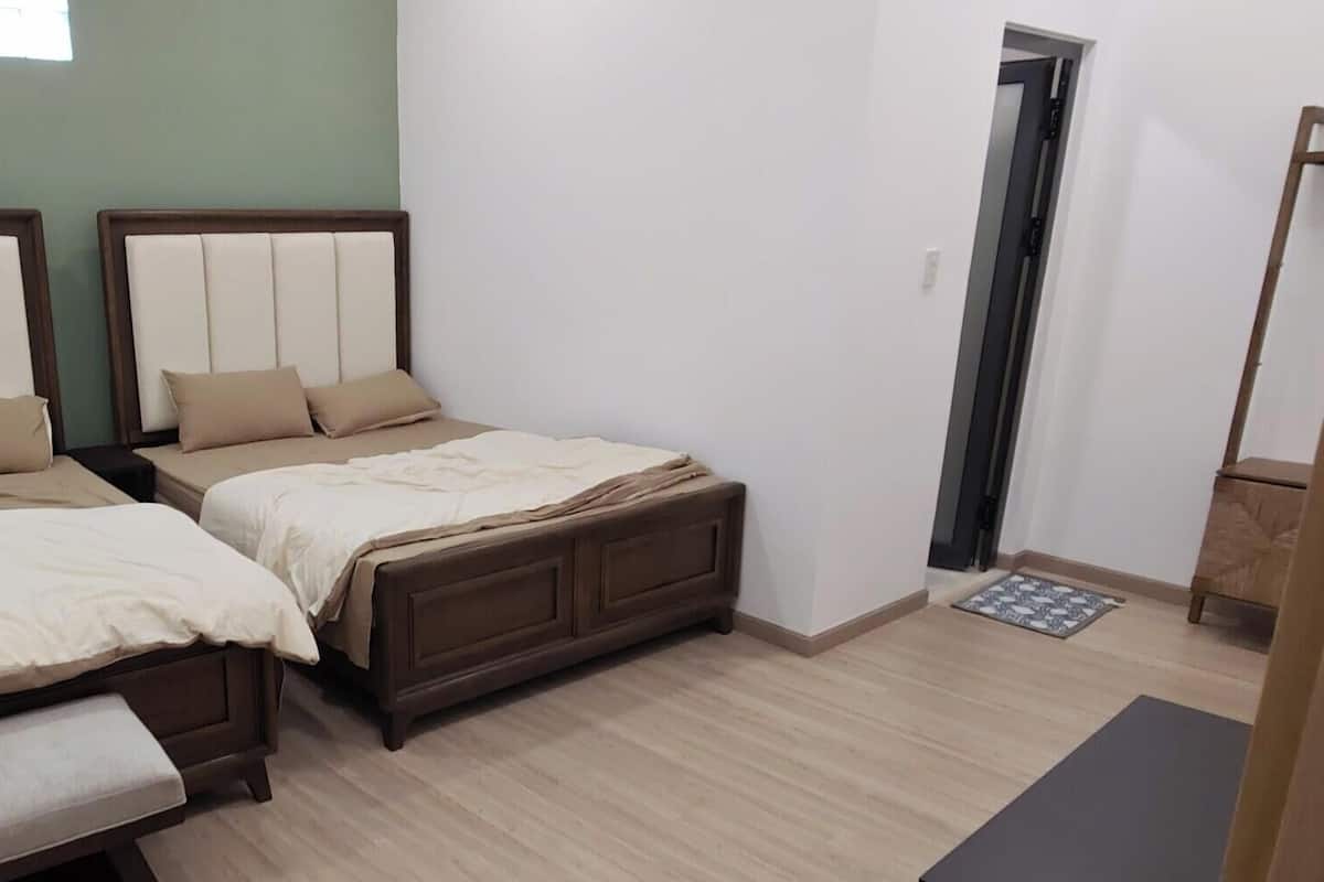 Nhà liên kế Tiêu chuẩn, quang cảnh thành phố