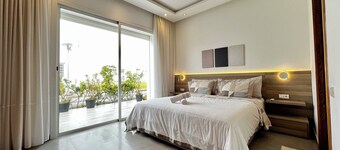 Val d'Or 3BR - Garden & Beach Access