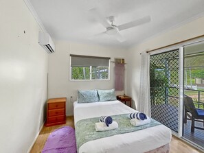 3 室のベッドルーム、アイロン / アイロン台、WiFi、ベッドシーツ