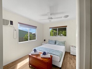 3 makuuhuonetta, silitysrauta/-lauta, internet, vuodevaatteet