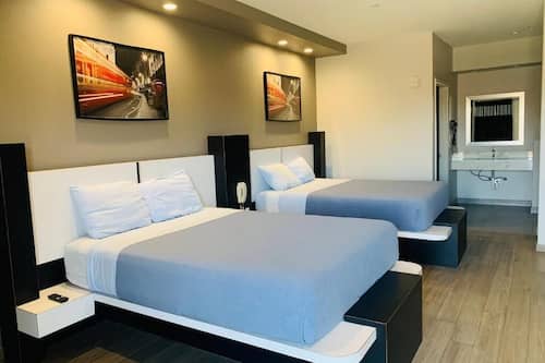Quarto casal luxo | Quartos à prova de som, ferros/tábuas de passar roupa, Wi-Fi de cortesia
