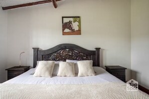 3 quartos, ferros/tábuas de passar roupa, Wi-Fi, roupa de cama
