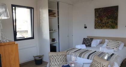 Bed and Breakfast 'Chambres D'hĂŽtes - Mardi Gras' with Private Terrace, Private Garden and Wi-Fi