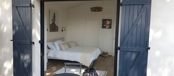 Bed and Breakfast 'Chambres D'hôtes - Mardi Gras' with Private Terrace, Private Garden and Wi-Fi