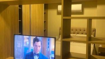 Apartment, Balcony, City View