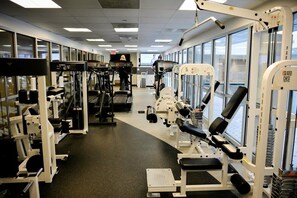 Fitness facility - NEW! 1BR Furnished Apartment at Penn Quarter (Washington)
