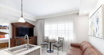 Cozy 2-bedroom condo at Westgate Palace Resort near Universal Studios