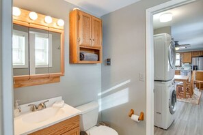 Hair dryer, towels - Buena Vista Retreat - Close to MTB and River Walk (Buena Vista)