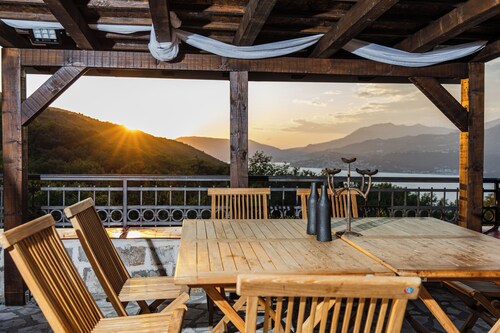 Authentic Mediterrannean Villa Ancient Mill with Swimming Pool and Sea View