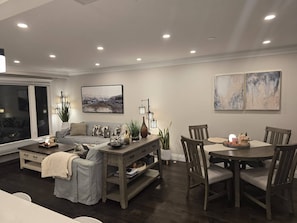 House, 2 Bedrooms | Dining room