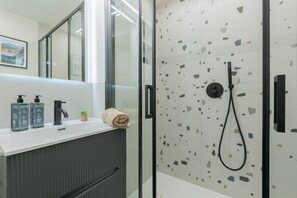 House | 2 bedrooms - Cheerful Apartment XX Settembre by Wonderful Italy (Turin)