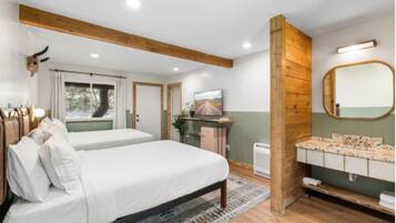 1 habitación, tabla de planchar con plancha, wifi gratis y ropa de cama