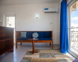 Living area - Zanzibar Fumba 1 Bedroom Apartment (Zanzibar)
