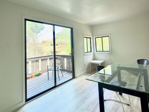 Interior - Cozy 2BR Beach Side Cottage - Short Walk to Beach & Flagler Ave - Pet Friendly (New Smyrna Beach)