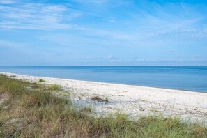 Beach nearby - Ocean & Pine | Golf Cart + Pools| Beach & Baby Gear (Port St. Joe)