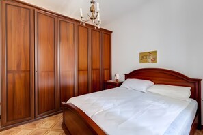 2 bedrooms, desk, WiFi - Holiday Home 'Villa Sa Mora' with Sea View, Shared Garden and Air Conditioning (Mandriola)