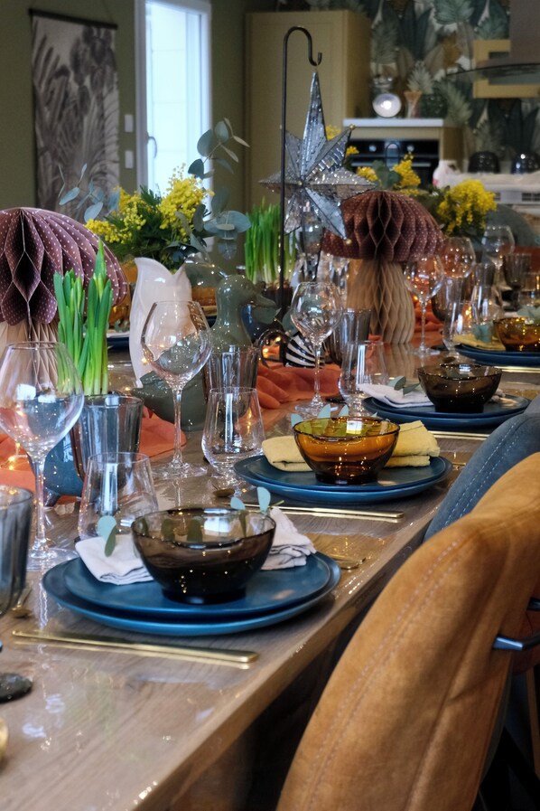 Dining - Family home, sleeps up to 16, Wellness area & games room (Thiembronne)