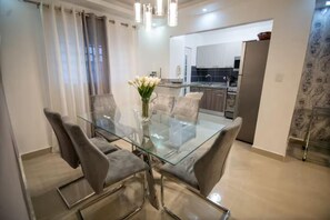 Dining - Luxury Penthouse/private Jacuzzi/BBQ Terraza Bar in Santo Domingo Este (Santo Domingo Este)