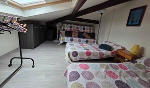2 bedrooms, iron/ironing board - Ocean view and pool near the beach (Biarritz)