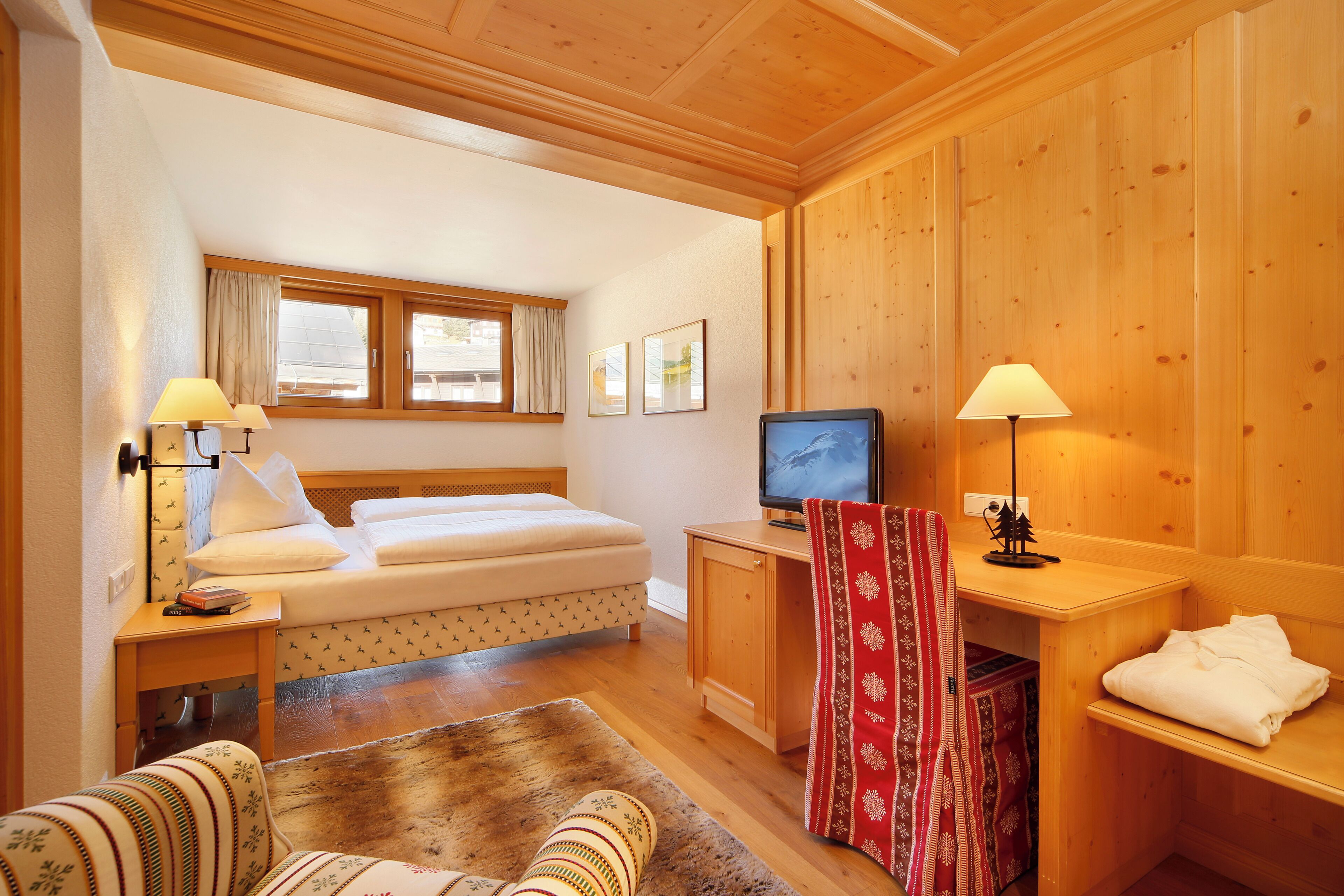 싱글룸, 발코니, 산 전망