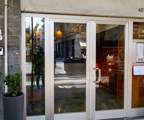 Exterior detail - 'Salandra' Room with Wi-Fi and Air Conditioning (Bari)