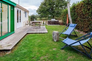 屋外ダイニングエリア