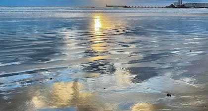 Chalet „Lilonna“ mit Gemeinschaftspool, WLAN und Klimaanlage