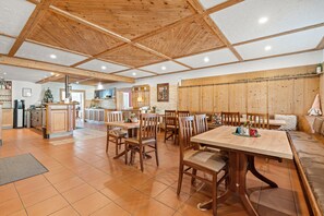 Dining - Allgäu vacation apartment Apartment 315 Nature & Spa XXL Apartment (Wiggensbach)