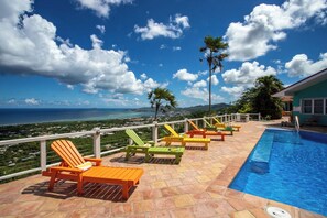 Pool - Casa de Vista Villa with spectacular views of the Caribbean Sea and Buck Island (Christiansted)