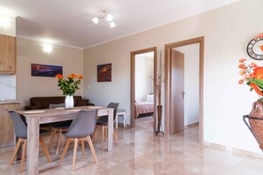 Dining - Villa Georgia 1 - A/C in All Rooms - Fast Wi-Fi - Sleeps 6 (Lefkimmi)