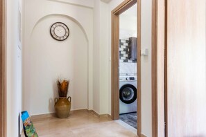 Interior - Villa Georgia 2 - A/C in All Rooms - Fast Wi-Fi - Sleeps 6 (Lefkimmi)