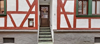 Guest House 'Apartment 4' with Shared Terrace