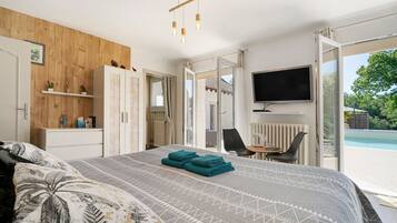 1 habitación, wifi y ropa de cama