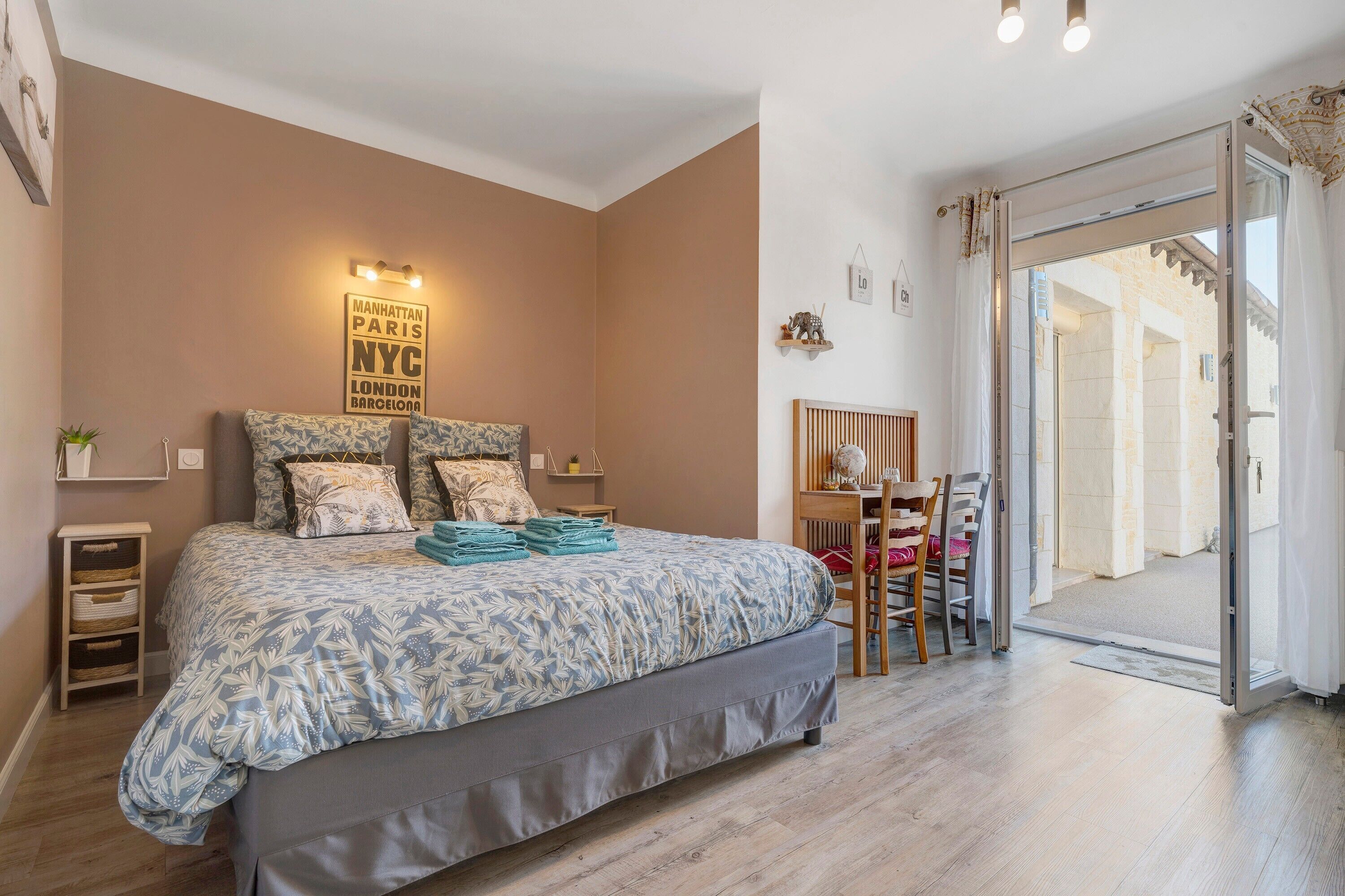 1 bedroom, WiFi, bed sheets