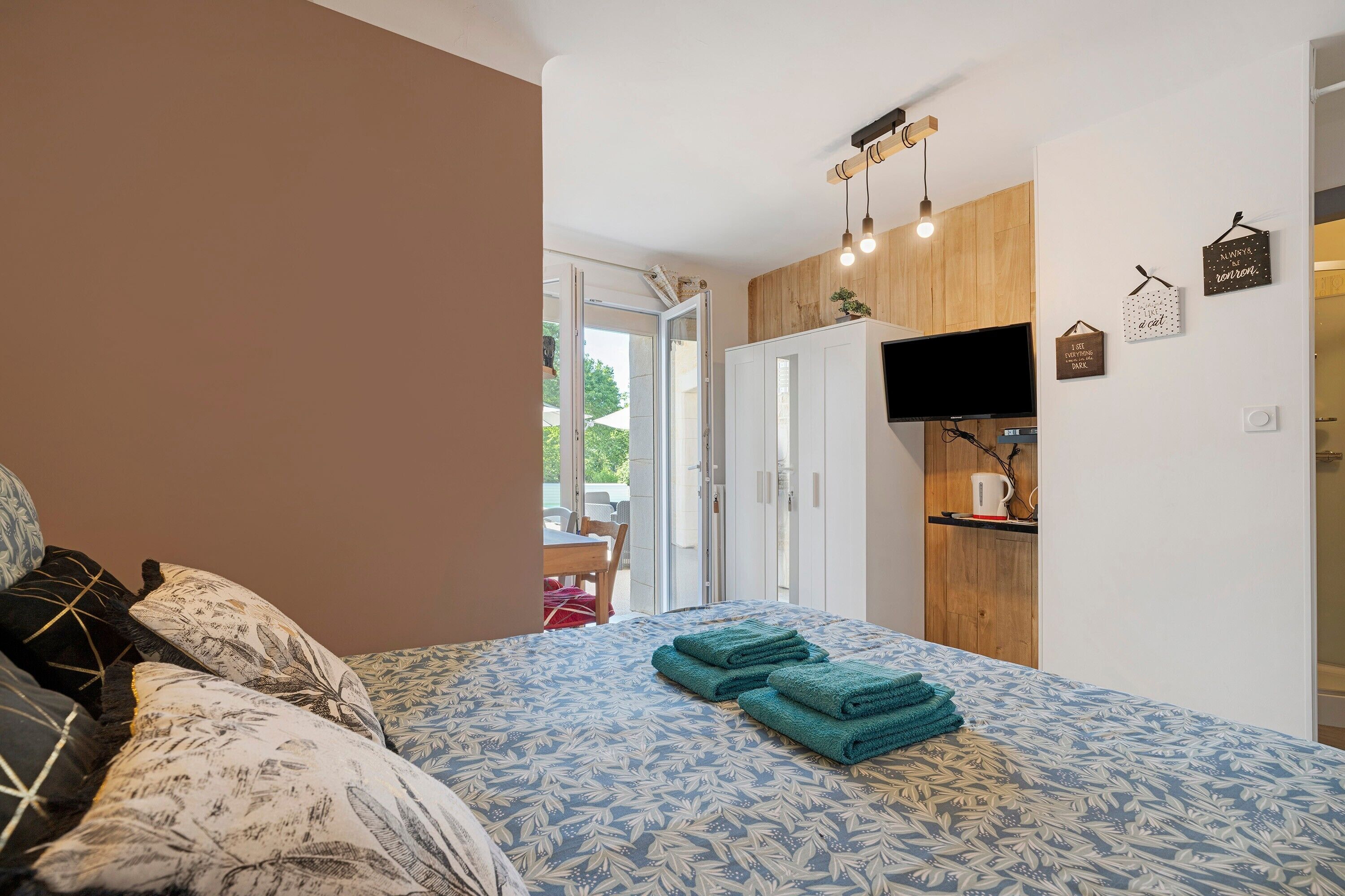 1 bedroom, WiFi, bed sheets
