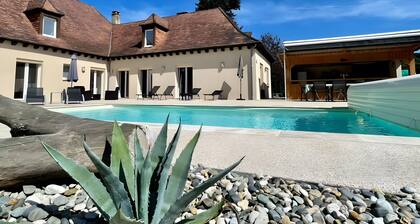 Zimmer Perdrix – Anwesen mit Pool