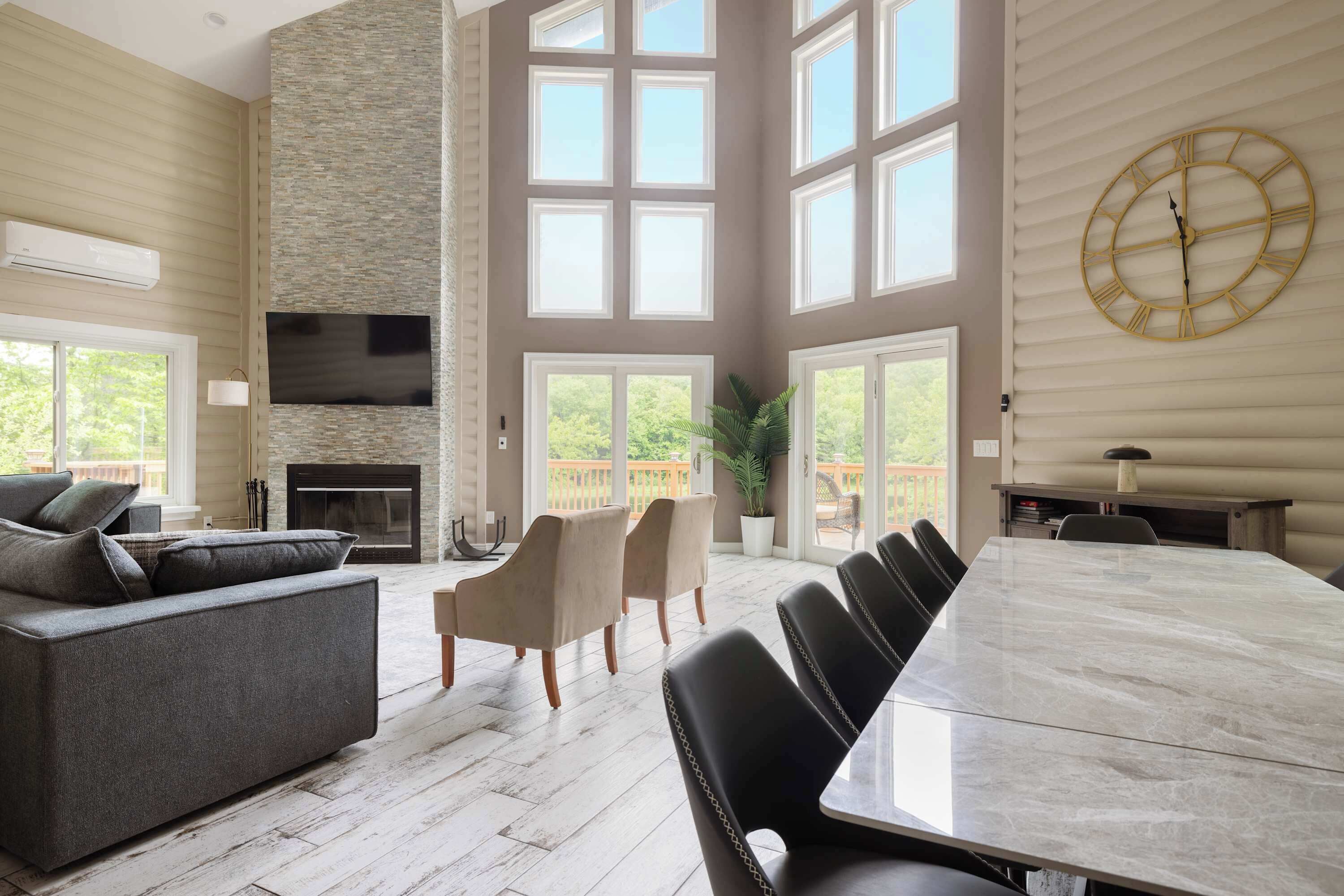 TV, fireplace, offices