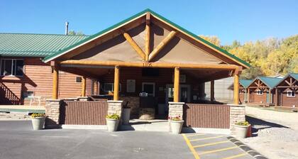 Alpine Lodge - RV Park Facility 3