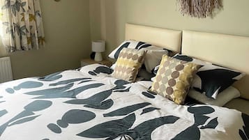 5 bedrooms, iron/ironing board, travel cot, WiFi