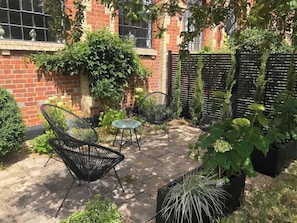 Terrace/patio - The Old Foundry Wallingford Apartment & Parking (Oxfordshire)
